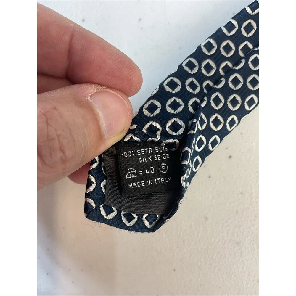 Vintage VALENTINO Cravatte Mens Tie Navy with Dots 100% Silk, Made In Italy EUC!